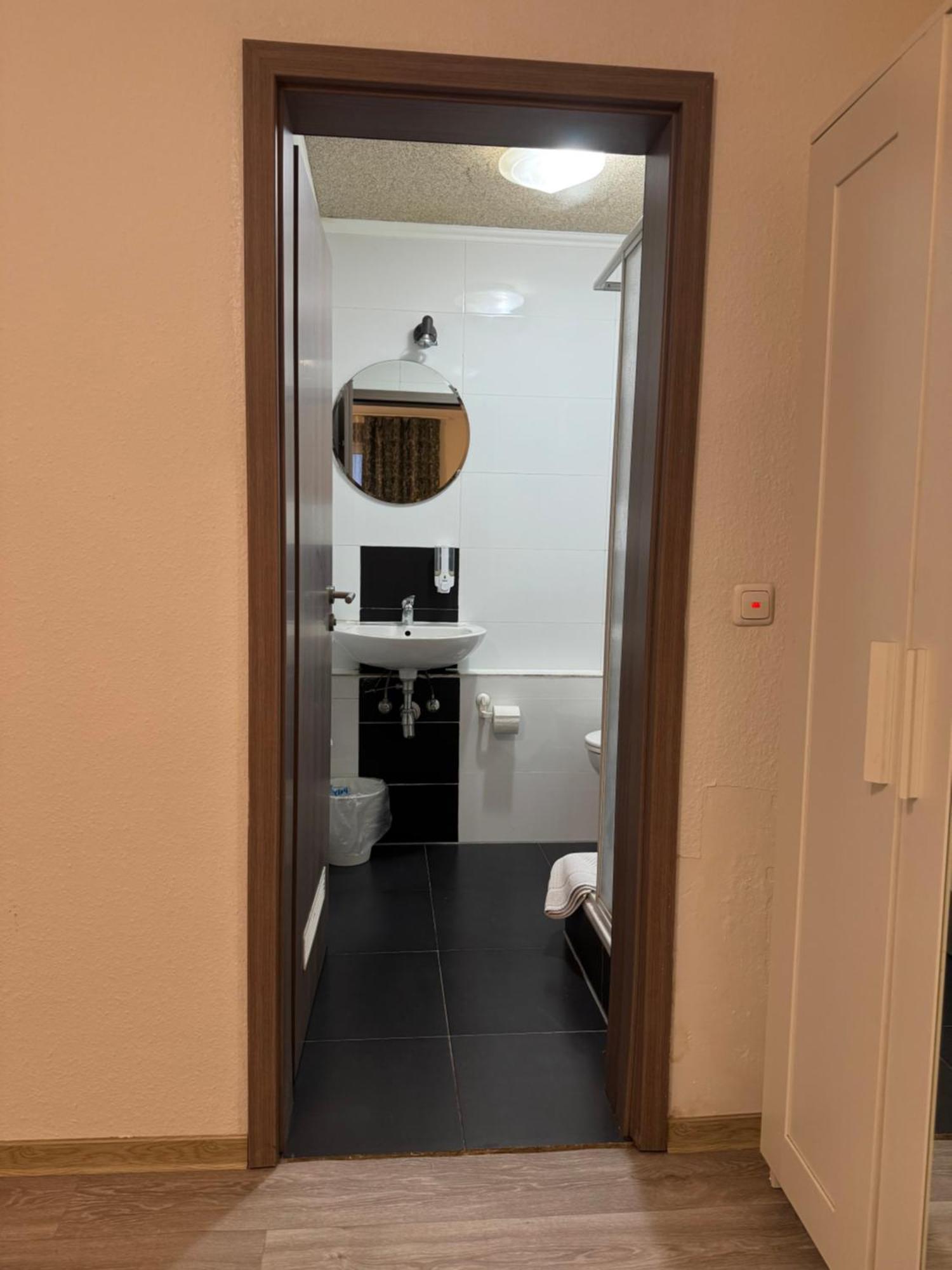Hotel-Pension Alt-Heidenberg Зиген Екстериор снимка