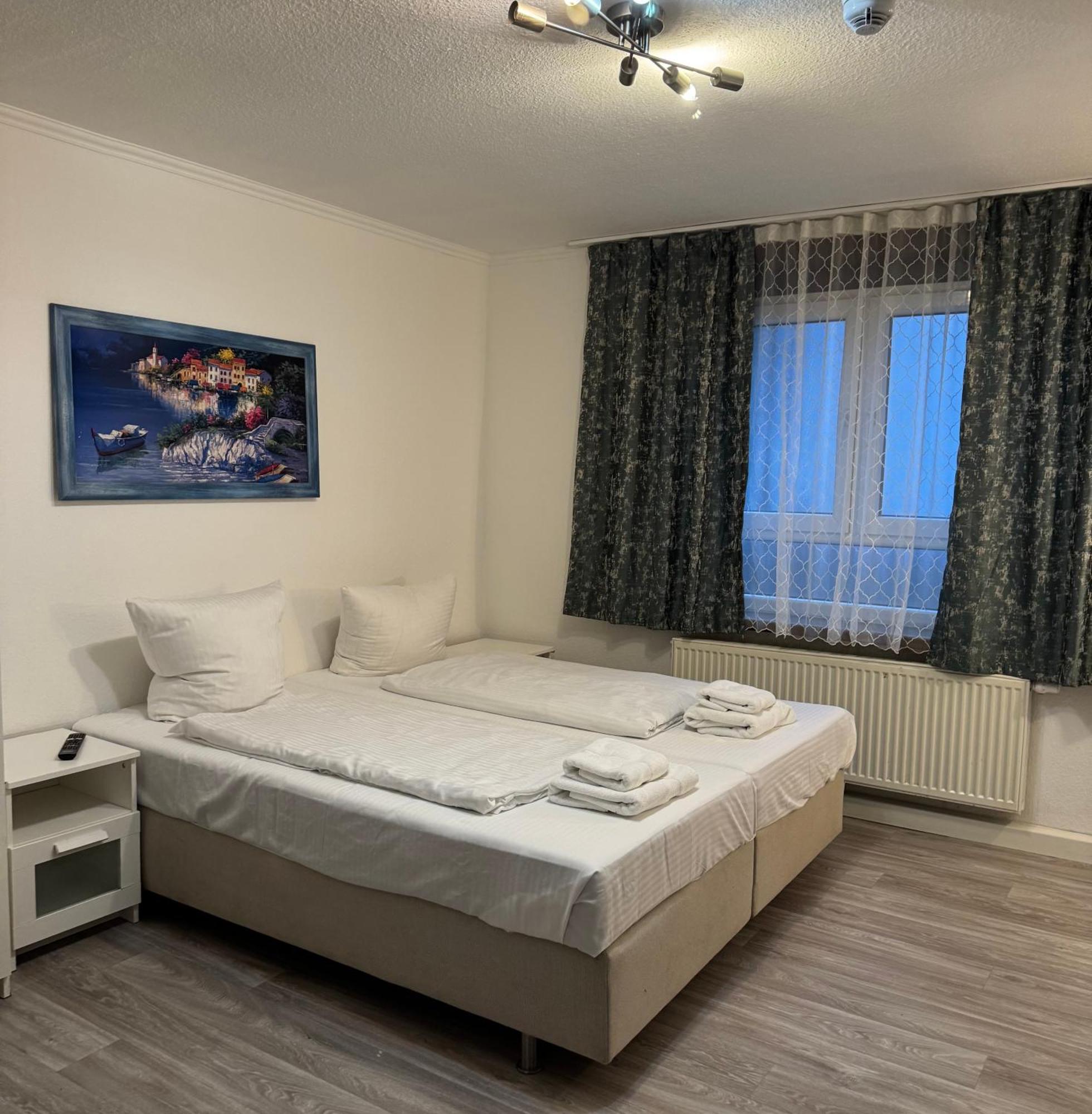 Hotel-Pension Alt-Heidenberg Зиген Екстериор снимка